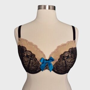 Cacique Underwire Lace Bra Lined Cups